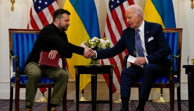 Zelenskiy Joe Biden ile görüştü