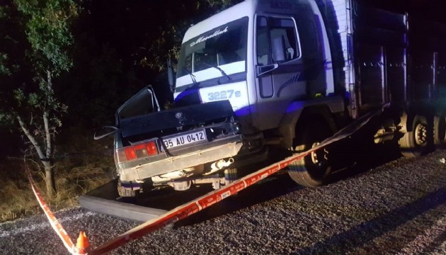 İzmir'de zincirleme kaza: 2 ölü